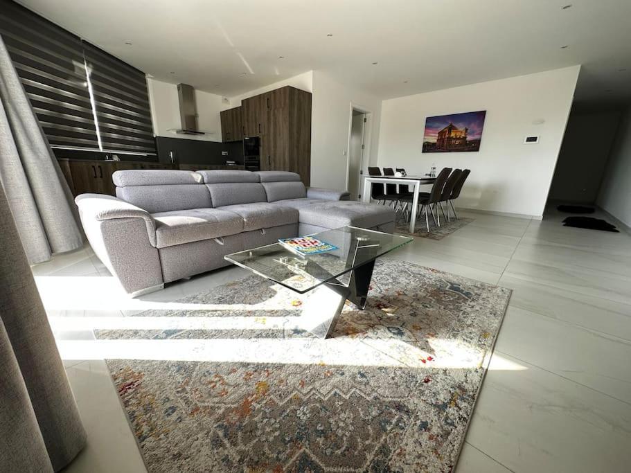 Modern & Cosy In * Marsaxlokk